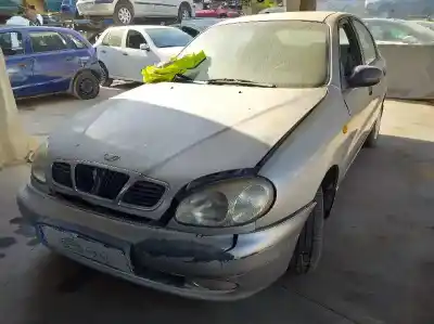 Scrapping Vehicle DAEWOO LANOS Cool of the year 1999 powered 