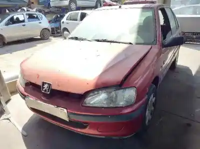 Vehicul casat peugeot 106 (s2) max al anului 2001 alimentat hfx