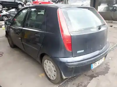 Veículo de Sucata fiat punto berl. (176) 90 elx do ano 2000 alimentado 