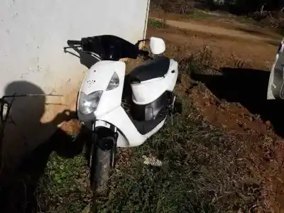 Vehículo de desguace daelim cordi cordi 50 (se4) del año 2010 con motor 