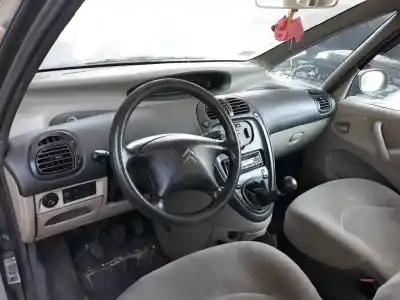 Veículo de Sucata citroen xsara picasso (n68) 2.0 hdi do ano 2003 alimentado rhy