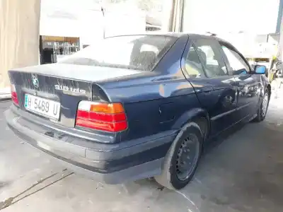 Veículo de Sucata bmw serie 3 berlina (e36) 318tds do ano 1996 alimentado 17-4t-1 0