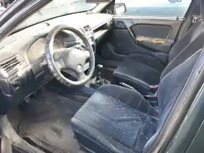 Veículo de Sucata opel vectra a gl 75 cv / 55 kw do ano 1992 alimentado 16sv