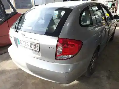 Veículo de Sucata KIA RIO (BC) 1.5 LS Berlina do ano 2005 alimentado A5D