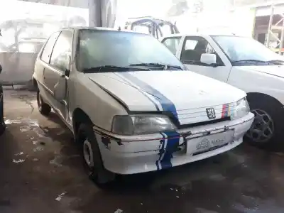Sloopvoertuig peugeot 106 (s1) long beach van het jaar 1995 aangedreven hdztu1m