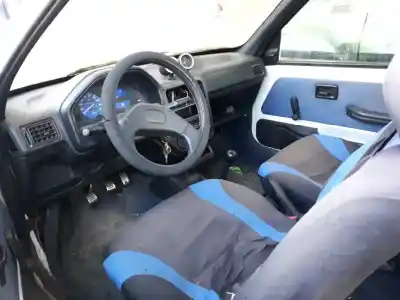 Sloopvoertuig peugeot 106 (s1) long beach van het jaar 1995 aangedreven hdztu1m