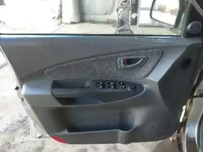 Scrapping Vehicle hyundai tucson (jm) 2.0 crdi premium 4x4 of the year 2005 powered d4ea