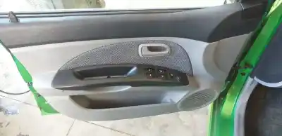 Veicolo di demolizione kia picanto 1.1 active dell'anno 2004 alimentato g4hg