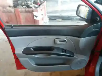 Veicolo di demolizione kia picanto 1.0 lx dell'anno 2004 alimentato g4he