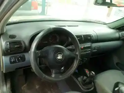 Здавання транспортного засобу seat toledo (1m2) stella року 2001 потужний asv