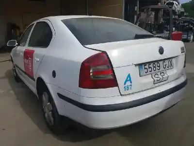 Veicolo di demolizione skoda                                              octavia berlina (1z3)                                                                                                                                                                                                                                      bse                                                                                                                                                                                                                                                        dell'anno 2008 alimentato bse