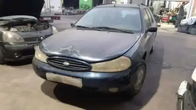 Veículo de Sucata FORD MONDEO FAMILIAR (GD) CLX do ano 2000 alimentado 