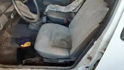 Veículo de Sucata renault 5 (b/c40) campus (b/c 407. b/c 40h) 58 cv / 43 kw do ano 1994 alimentado c3j