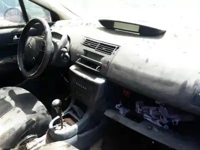 Veículo de Sucata citroen c4 berlina sx do ano 2001 alimentado 9hx