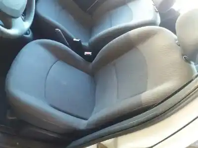 Здавання транспортного засобу renault clio ii fase ii (b/cb0) base authentique 82 cv / 60 kw року 2004 потужний k9k702