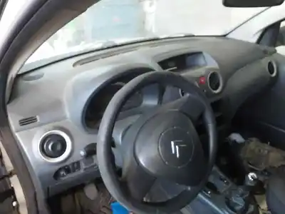 Veículo de Sucata citroen c2 collection do ano 2006 alimentado 8hz