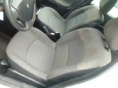 Scrapping Vehicle renault clio ii fase ii (b/cb0) base authentique 65 cv / 48 kw of the year 2004 powered k9k704