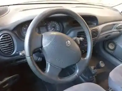 Утилизация автомобиля renault megane i fase 2 grandtour (ka..) 1.6 16v authentique года 2000 питание k4m700