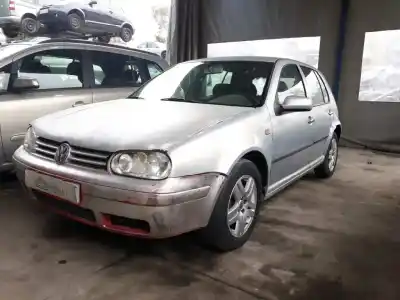 Véhicule à la ferraille VOLKSWAGEN                                         GOLF IV BERLINA (1J1)                                                                                                                                                                                                                                      AUS/AZD                                                                                                                                                                                                                                                    de l'année 2001 alimenté AZD