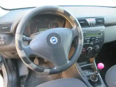 Здавання транспортного засобу fiat stilo (192_) 1.6 16v (192_xb1a) року 2003 потужний 182b600