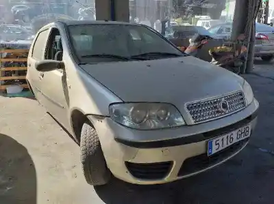 Véhicule à la ferraille fiat punto berlina (188) 1.2 8v dynamic de l'année 2001 alimenté 188a4000