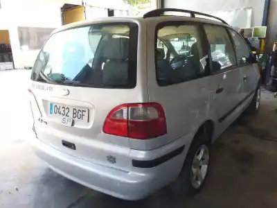 Veículo de Sucata FORD GALAXY (VY) Ambiente do ano 2001 alimentado AUY