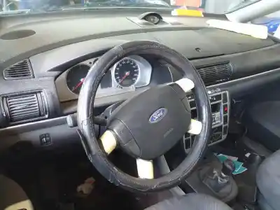 Veículo de Sucata ford galaxy (vy) ambiente do ano 2001 alimentado auy