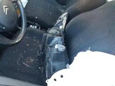 Veículo de Sucata CITROEN C4 BERLINA VTR Plus do ano 2004 alimentado D-9HY