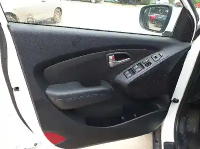 Veículo de Sucata hyundai ix35 comfort 2wd do ano 2001 alimentado d4fd