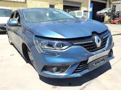 Veículo de Sucata renault megane iv berlina 5p tech road do ano 2001 alimentado h5f408