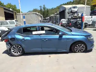 Veículo de Sucata renault megane iv berlina 5p tech road do ano 2001 alimentado h5f408