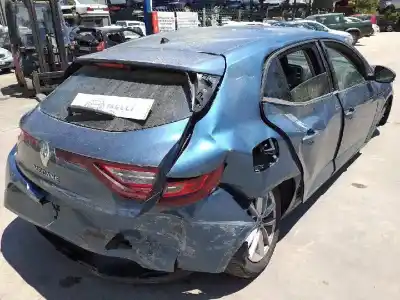 Veículo de Sucata renault megane iv berlina 5p tech road do ano 2001 alimentado h5f408