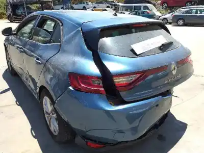 Veículo de Sucata renault megane iv berlina 5p tech road do ano 2001 alimentado h5f408