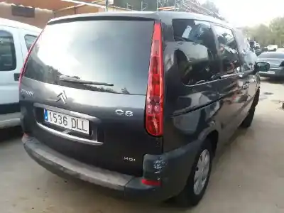 Vehicul casat citroen c8 2.0 16v sx al anului 2005 alimentat rht