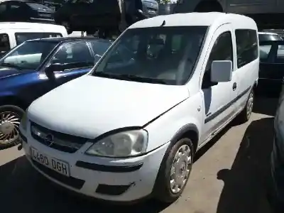 Scrapping Vehicle opel combo tour of the year 2005 powered 