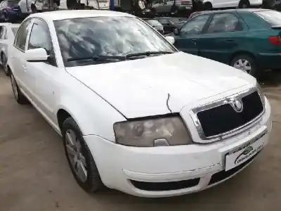 Здавання транспортного засобу skoda superb (3u4) comfort року 2003 потужний awx