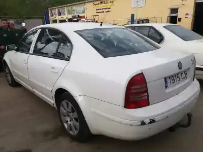Здавання транспортного засобу skoda superb (3u4) comfort року 2003 потужний awx