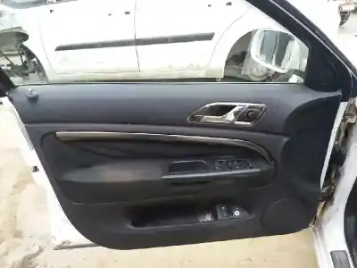 Здавання транспортного засобу skoda superb (3u4) comfort року 2003 потужний awx