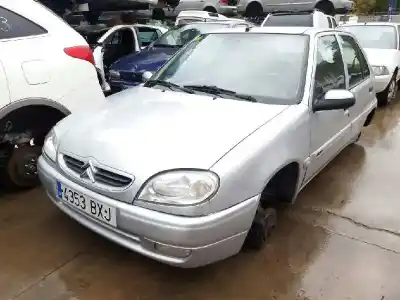 Veículo de Sucata citroen saxo 1.1 sx do ano 2002 alimentado hfx