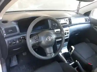 Scrapping Vehicle toyota corolla (e12) 2.0 d-4d sol sedán of the year 2005 powered 1cdftv