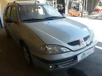 Scrapping Vehicle renault megane i fase 2 grandtour (ka..) 1.6 16v authentique of the year 2000 powered g/k4m a7