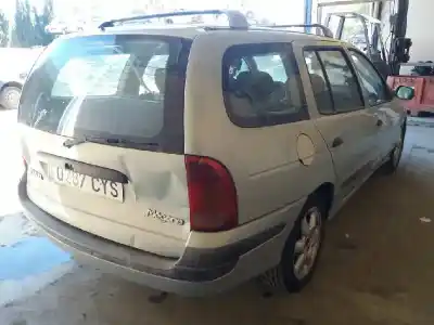 Scrapping Vehicle renault megane i fase 2 grandtour (ka..) 1.6 16v authentique of the year 2000 powered g/k4m a7
