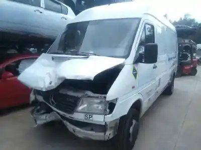 Scrapping Vehicle MERCEDES-BENZ SPRINTER (W901,W904) CAJA CERR. 410 D (904.462-463) Techo elevado 102 CV / 75 KW of the year 1998 powered D-602980