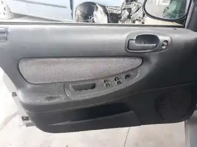 Здавання транспортного засобу CHRYSLER SEBRING BERLINA (JR41) 2.0 LE року 2004 потужний ECC