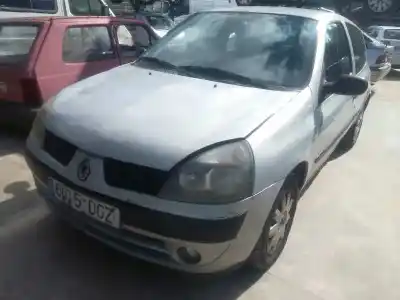 Здавання транспортного засобу renault clio ii fase ii (b/cb0) authentique року 2005 потужний d4f712