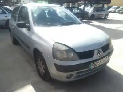 Здавання транспортного засобу renault clio ii fase ii (b/cb0) authentique року 2005 потужний d4f712