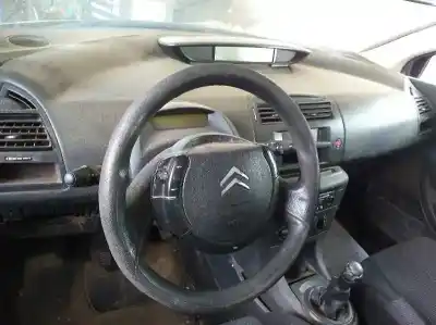 Veículo de Sucata citroen c4 berlina collection do ano 2001 alimentado 9hx