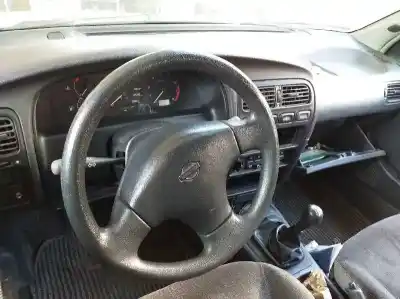 Здавання транспортного засобу nissan primera berl./familiar (p10/w10) slx berlina (p10) 102 cv / 75 kw року 1994 потужний ga16de