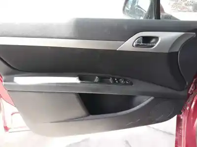 Здавання транспортного засобу peugeot 407 st confort року 2007 потужний 9hz