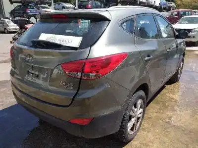 Veículo de Sucata hyundai ix35 comfort 2wd do ano 2001 alimentado d4fd